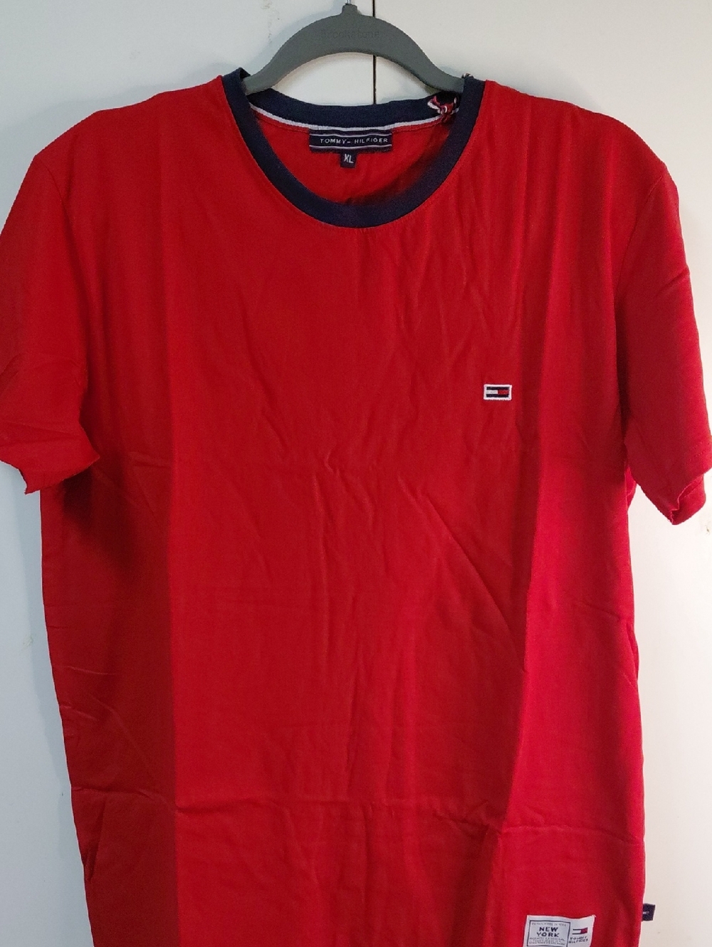 Tommy Hilfiger Red Short-Sleeve Crew Neck T-Shirt with Navy Trim